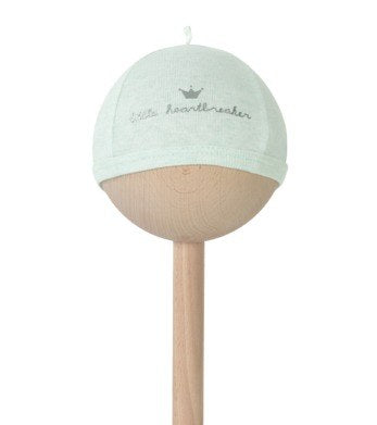 hat 'little heartbreaker'
