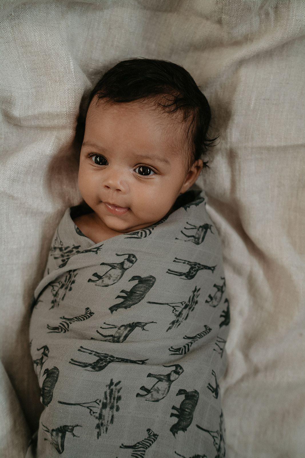 Snoozebaby swaddle cot GOTS Storm grey
