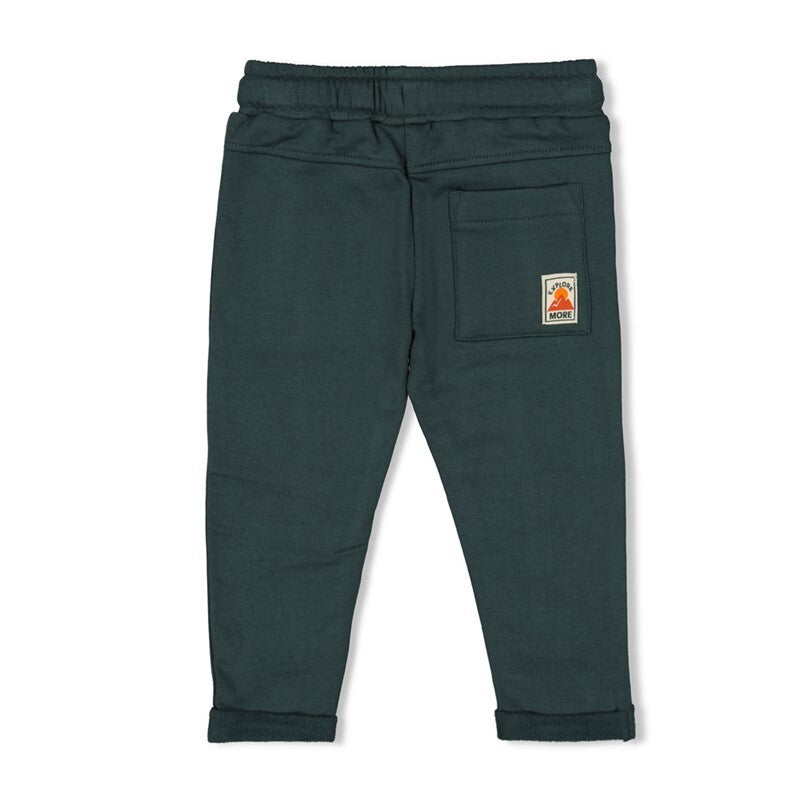 Broek - Chasing Trails