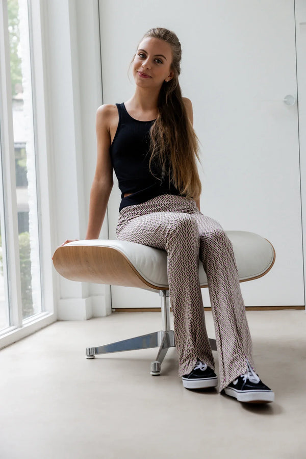 10Sixteen sleeveles Top