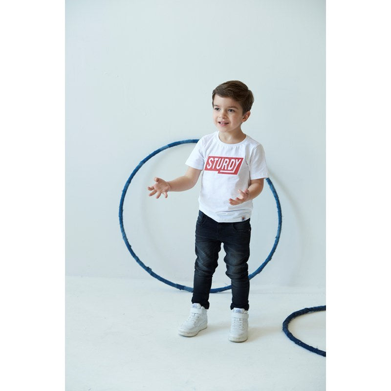 slim fit jeans