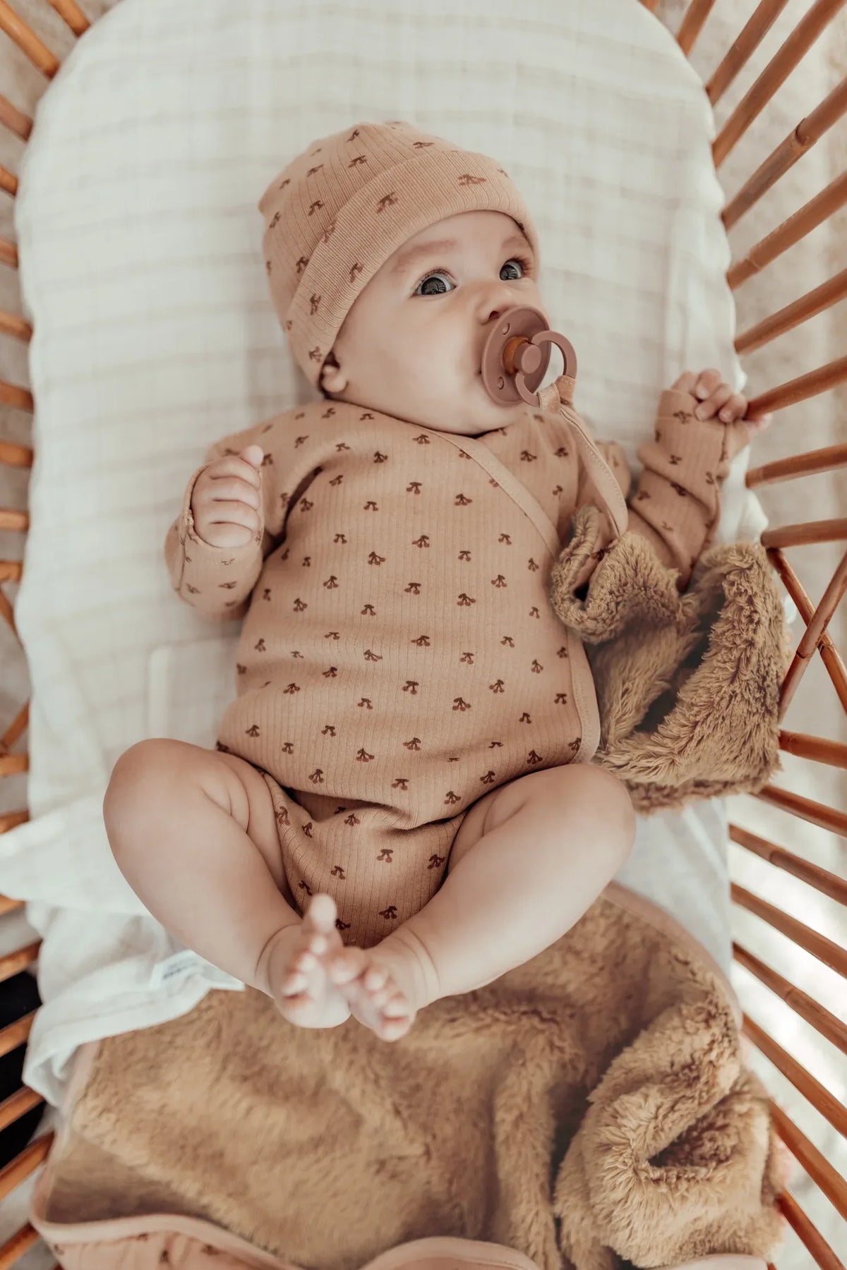 Snoozebaby hat Cherry pink