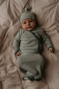 Snoozebaby organic new born cocoon 0-3 months incl Smokey green