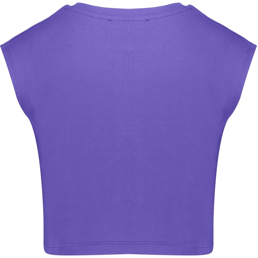 Nora Tee