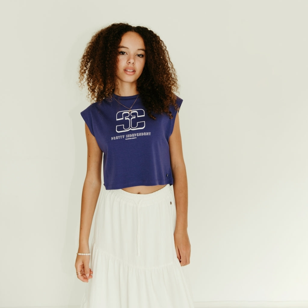 Nora Tee