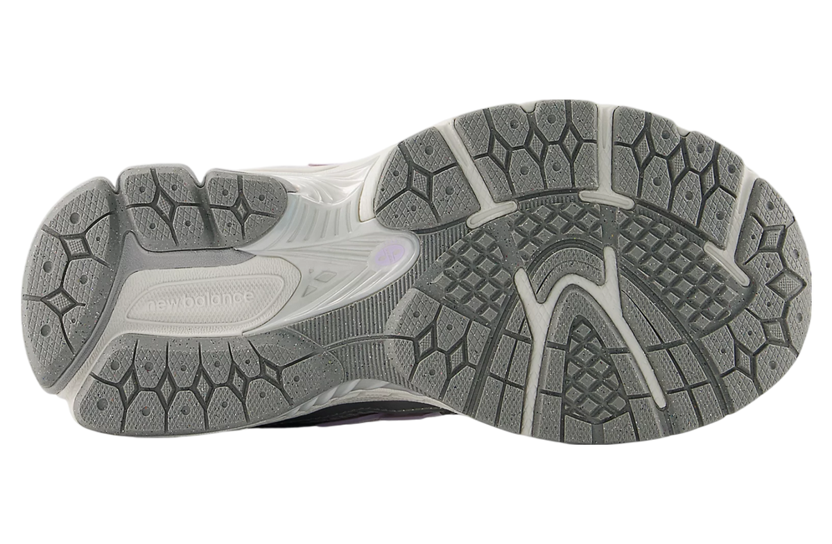 New Balance Sneakers 1906 Silver metallic/milk violet