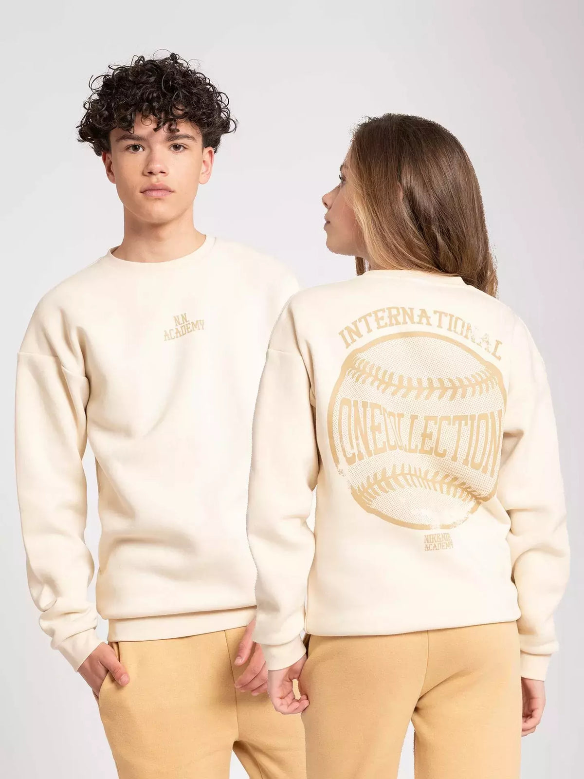 International Sweatshirt