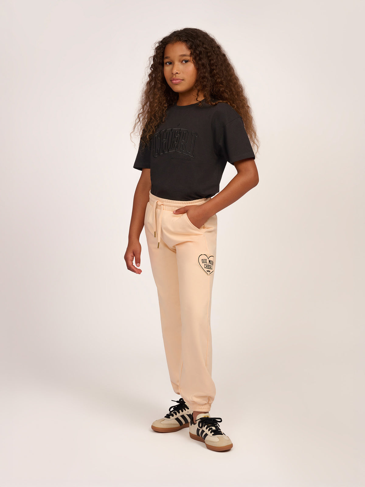 Nik&nik Levvi Sweatpants Bleached apricot