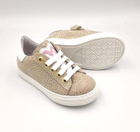 Girls low cut sneaker laces
