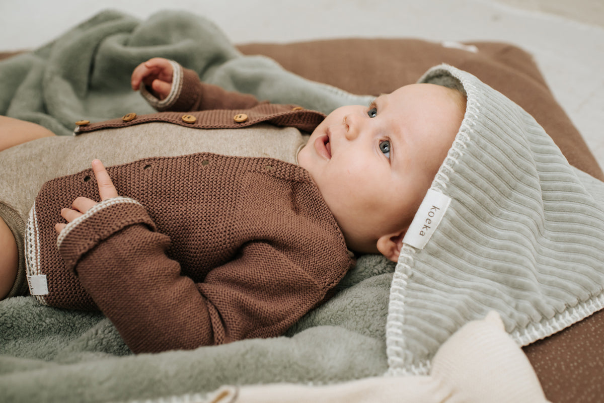Koeka omslagdoek teddy vik Shadow green