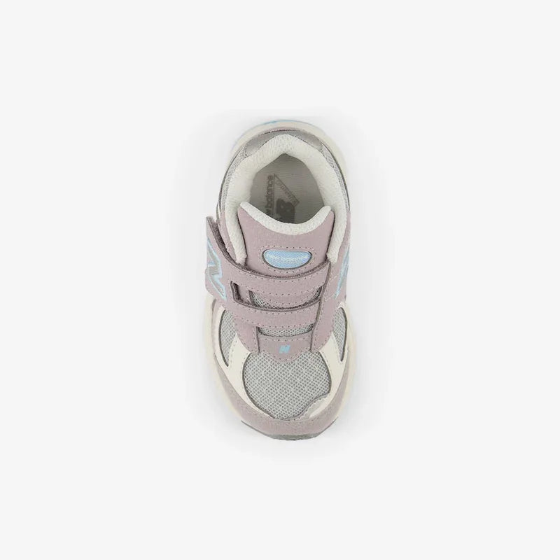 New Balance Sneakers 2002 Truffle salt/cloud blue