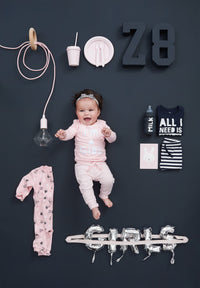 Z8 cranberry Soft pink/white